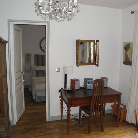 Almeria Garden Apartment Paris Eksteriør billede